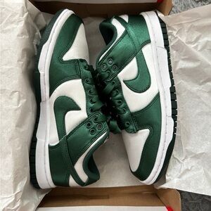 NIKE DUNK LOW MICHIGAN STATE SATIN WOMENS